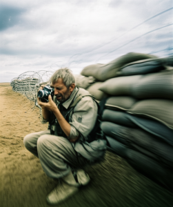 戰地攝影解析以色列與伊朗衝突中的影像紀錄